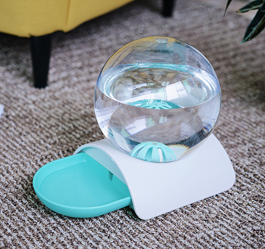 Spherical water fountain