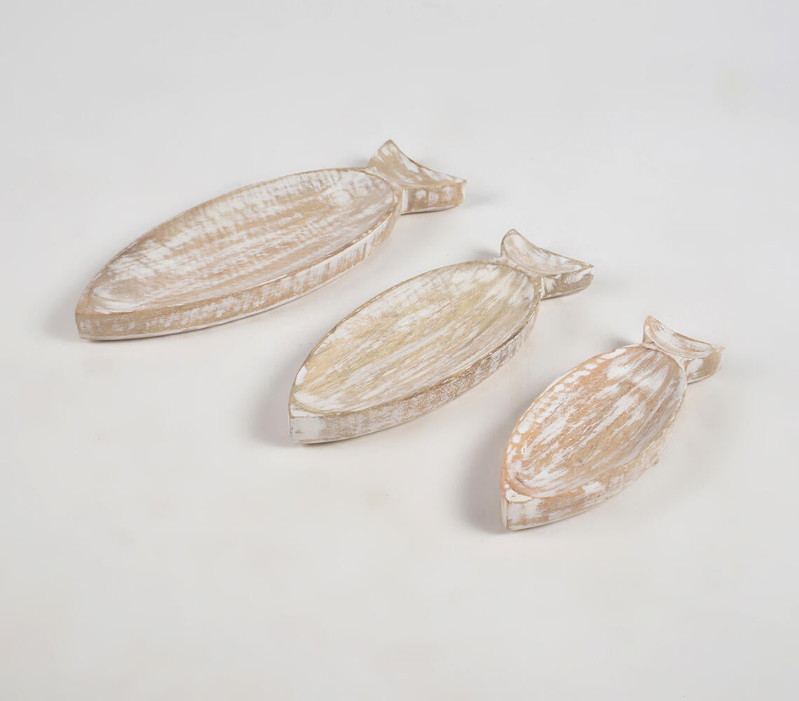 Distressed Mango Wood Fish-Shaped Trays (set of 3)