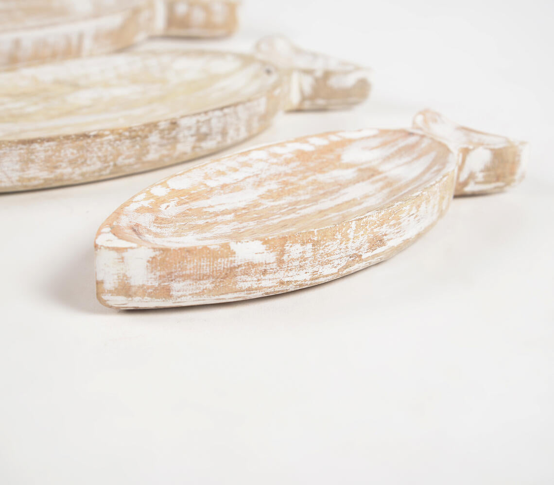 Distressed Mango Wood Fish-Shaped Trays (set of 3)