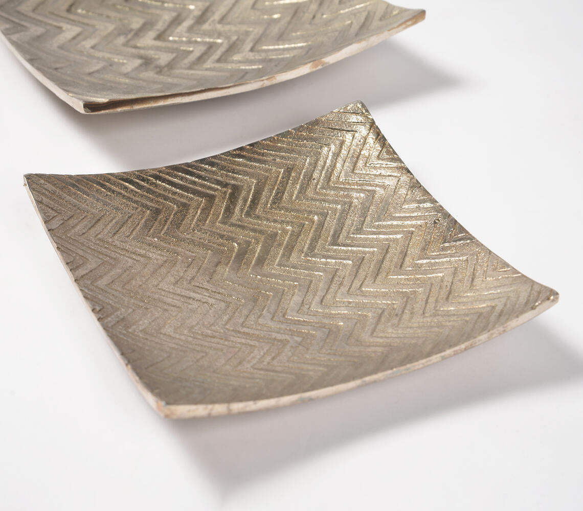 Silver Lacquered Aluminium Decorative Trays (Set of 2)