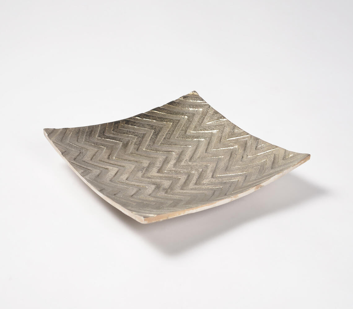Silver Lacquered Aluminium Decorative Trays (Set of 2)